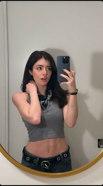 Chrissy Costanza