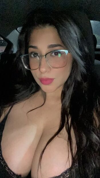 Cinthia De Leon