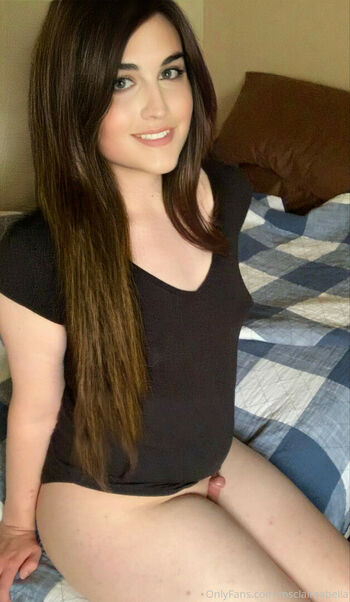 Claire Abella
