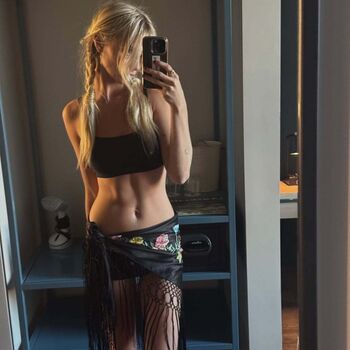 Claire Rosinkranz