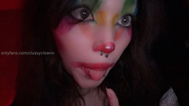 clussyclownn
