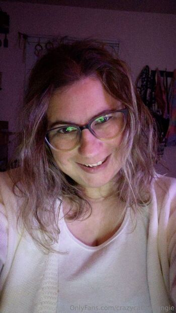 crazycatladyangie