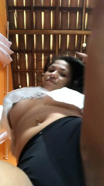 Cris Pkena