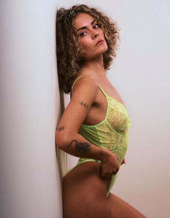 curlyhairqueeen