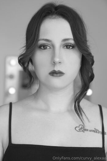 curvy_alexaa