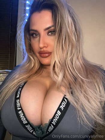 curvyalyfree