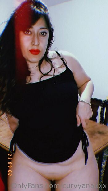curvyanaxxx