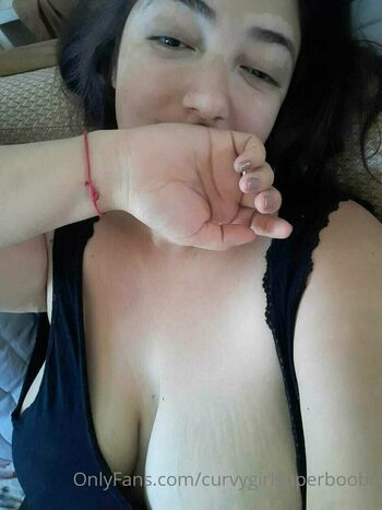 curvygirlsuperboobs