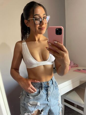 cuteelola
