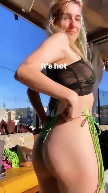 Dani Thorne