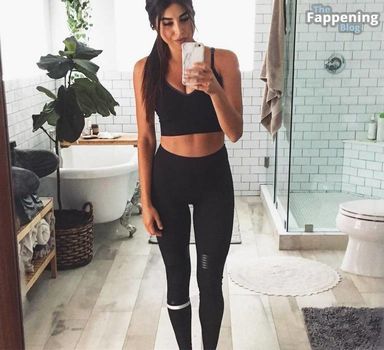Daniella Monet