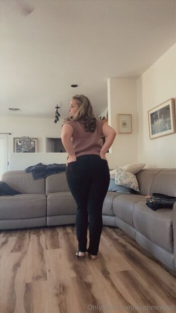 daphnewest