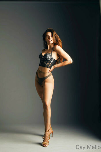 Dayane Mello