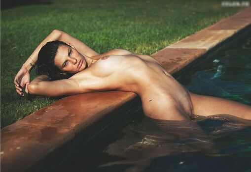 Dayane Mello