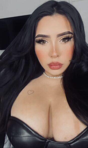 dee.caro