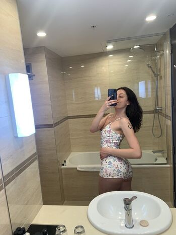 demi_good_girl