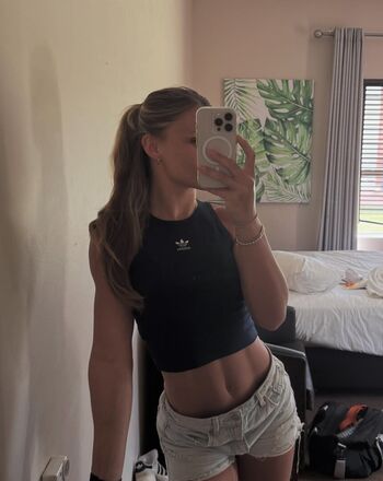 Demi Van Den Wildenberg