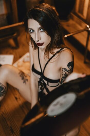 demonia_sg