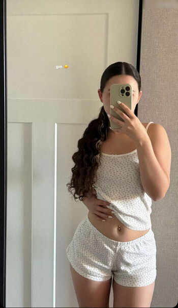 Desirae Elizabeth