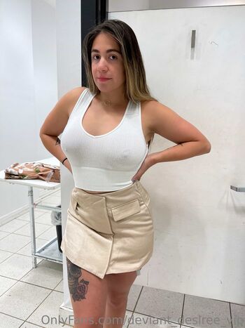 Deviant Desiree VIP