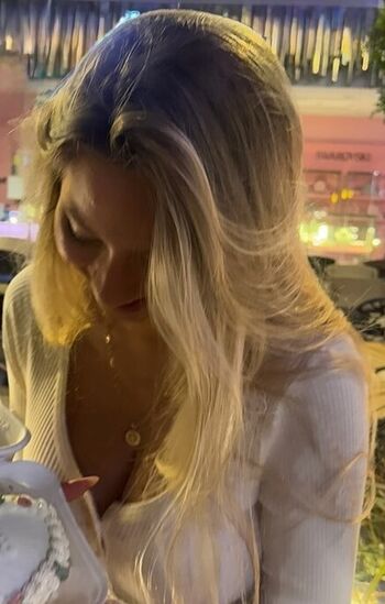 dkdianakandelis / diana kandelis