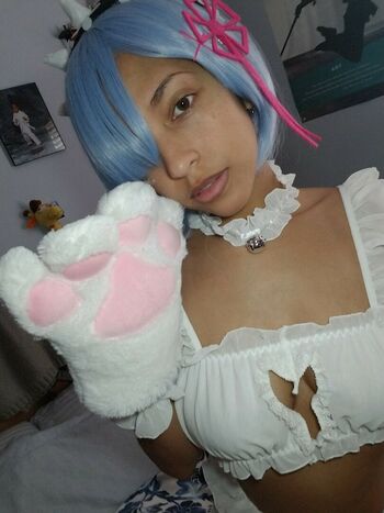 Domi Cosplay