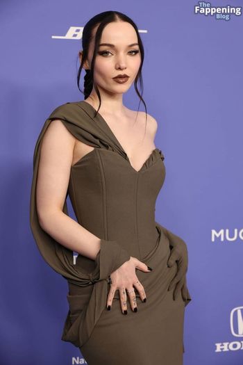 Dove Cameron