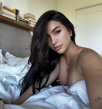 Elexis Ariana