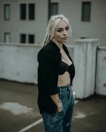 Eliza Grace