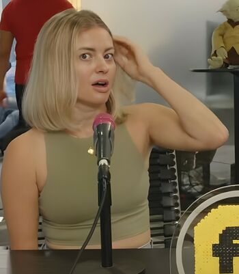 Elyse Willems