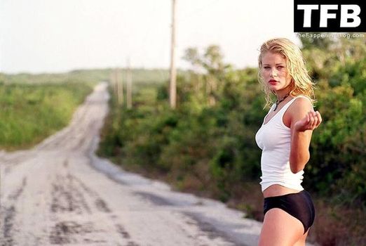 Emilie De Ravin