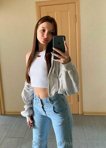emma_gucci