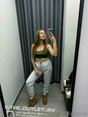 emmacharlottee