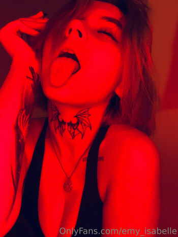emy_isabelle