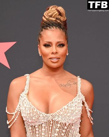 Eva Marcille
