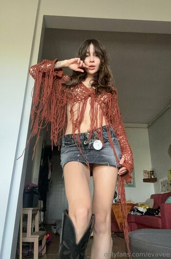 Eva Vee