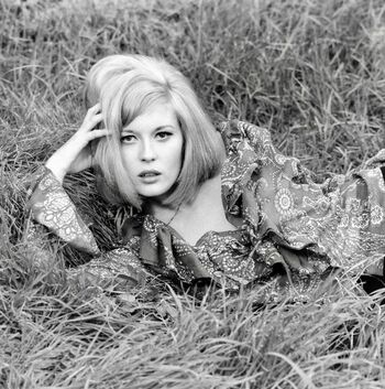Faye Dunaway