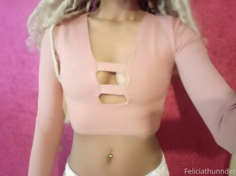 feliciathunnder