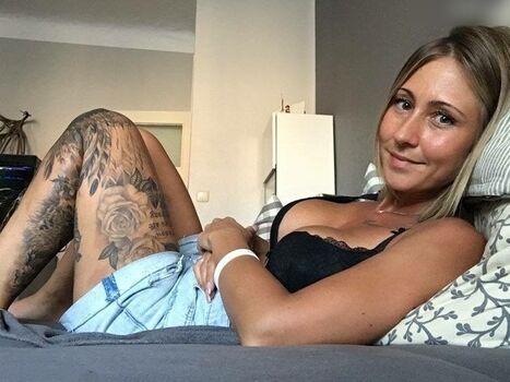 Frau_Jenna