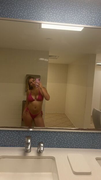 gaby_zola