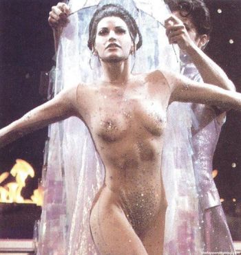 Gina Gershon