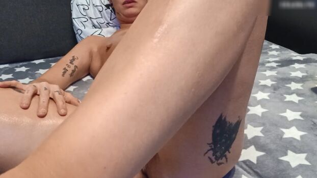 Girlwithfacetattoo aka Jacky aus Hartes Deutschland