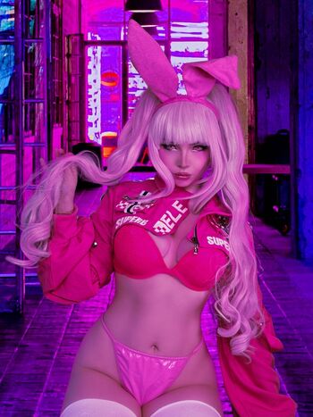 glitchedegirlcosplay