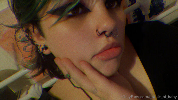 gothic_bi_baby