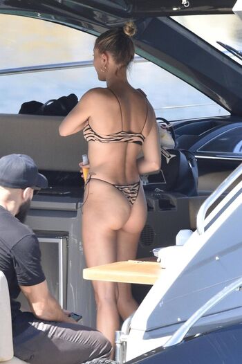 Hailey Baldwin