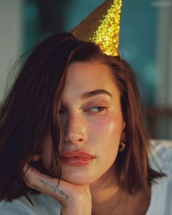 Hailey Bieber