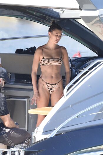Hailey Bieber