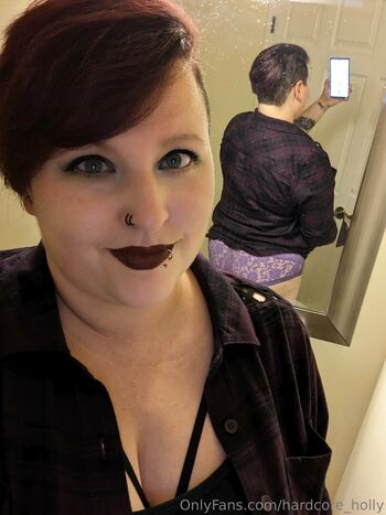 hardcore_holly
