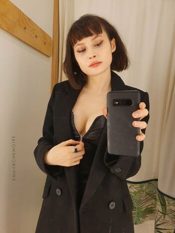 Helene-enmarchenoire