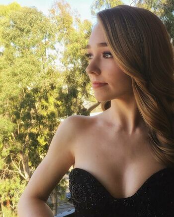 Holly Taylor